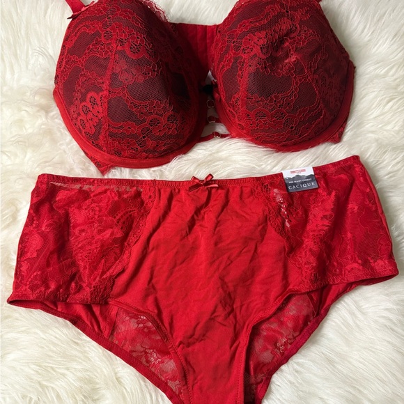 Cacique Lace Balconette Bra and Panties - Picture 7 of 8